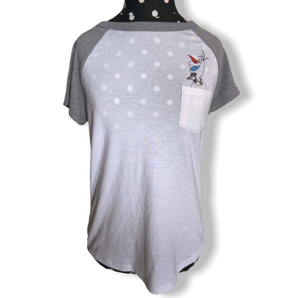 Disney Womens Tee Size Small Olaf White Pocket Top Gray Short Sleeves Frozen